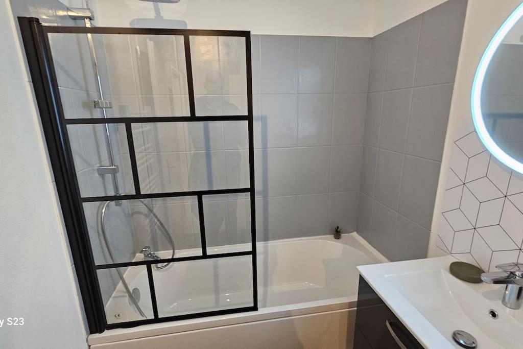 לייבה Appartement Calme מראה חיצוני תמונה